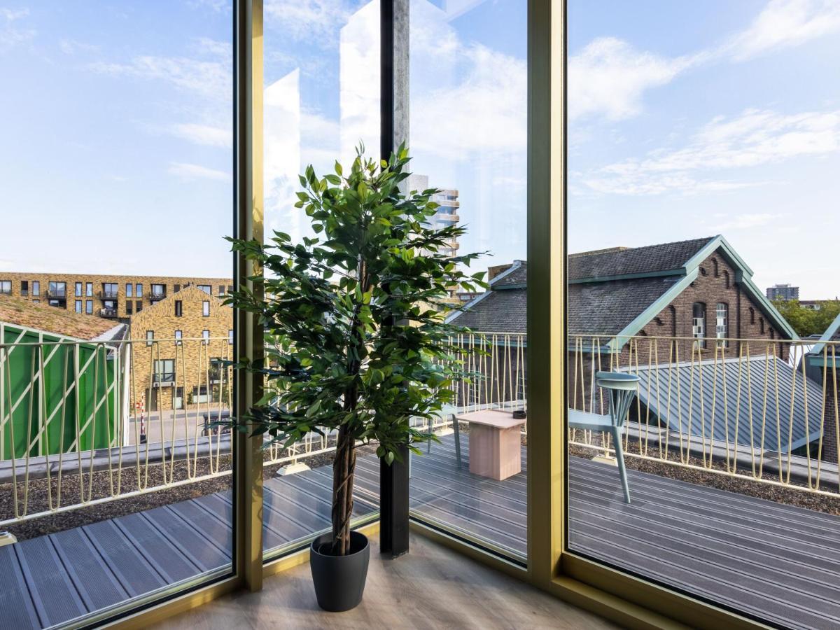Limehome Eindhoven Gashouder エクステリア 写真